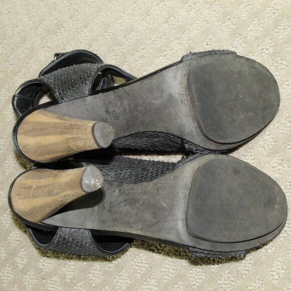 CHIC! BCBGMaxaria Wm Sz 10B Black Edgy Scale Pattern Ankle Strap 5" High Heels - Picture 6 of 6